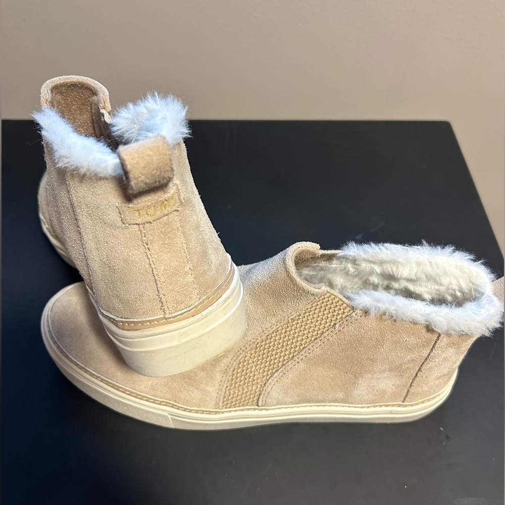 Toms Tan Suede Fur-Lined Sneakers